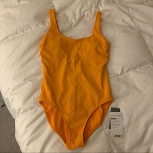 Athleta Scoop One Piece Swimsuit Ribbed Small